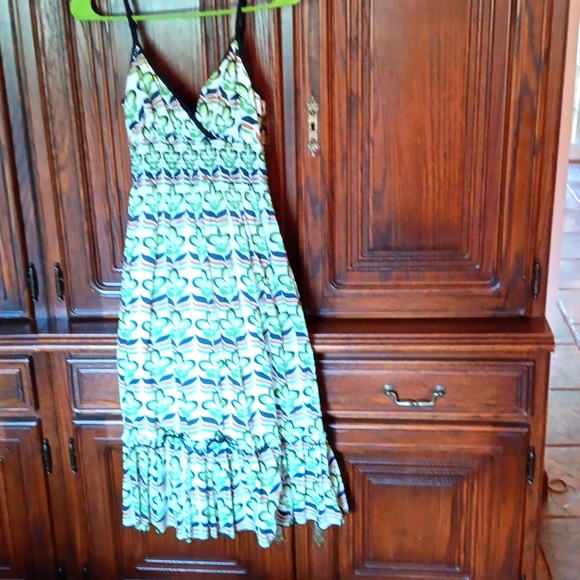 Bisou Bisou summer dress. Green/tan print Size 6 - Picture 1 of 3